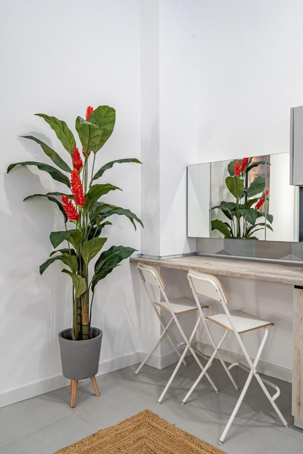 Exquisite Studio Apartment With An Original Design Valencia Luaran gambar